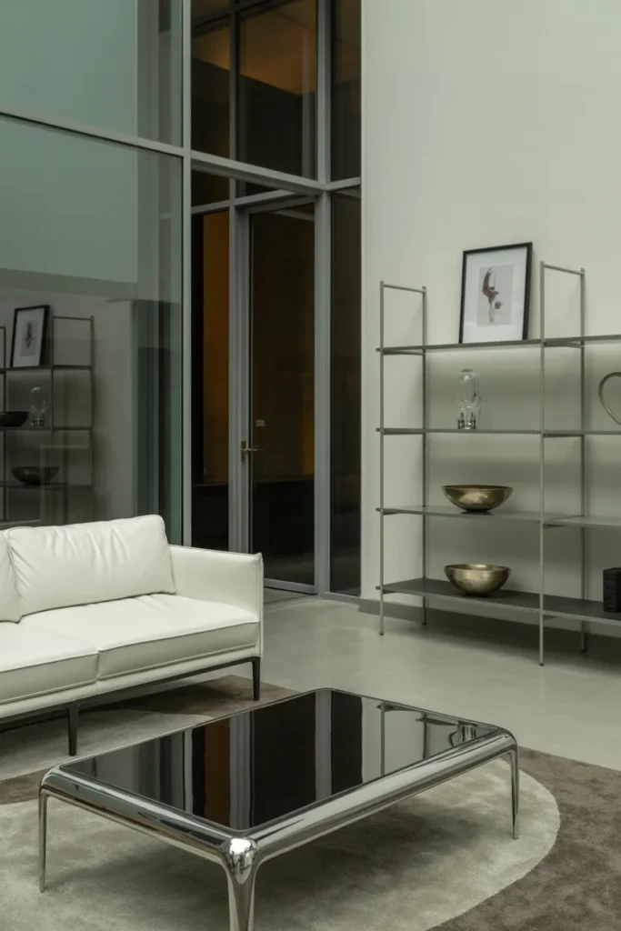 Glass and Metal Details for a Modern Edge